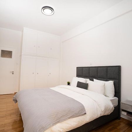 City Center Apt. On A Traffic Free Street أثينا المظهر الخارجي الصورة